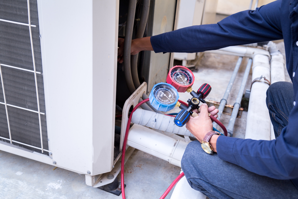 commercial hvac repair by technician